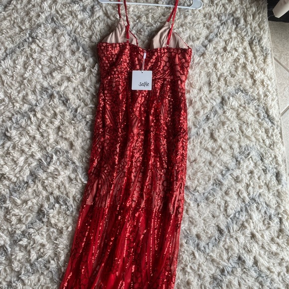 Selfie Leslie/Angel Biba Red Sequin Overlay Party Dress - Picture 7 of 7